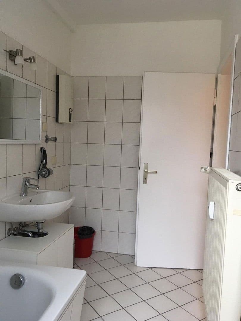 Prodej bytu 2+1 40 m², Ratsherrnweg 13, Essen, Severní Porýní-Vestfálsko Prodej bytu 2+1 40 m², Ratsherrnweg 13, Essen, Severní Porýní-Vestfálsko