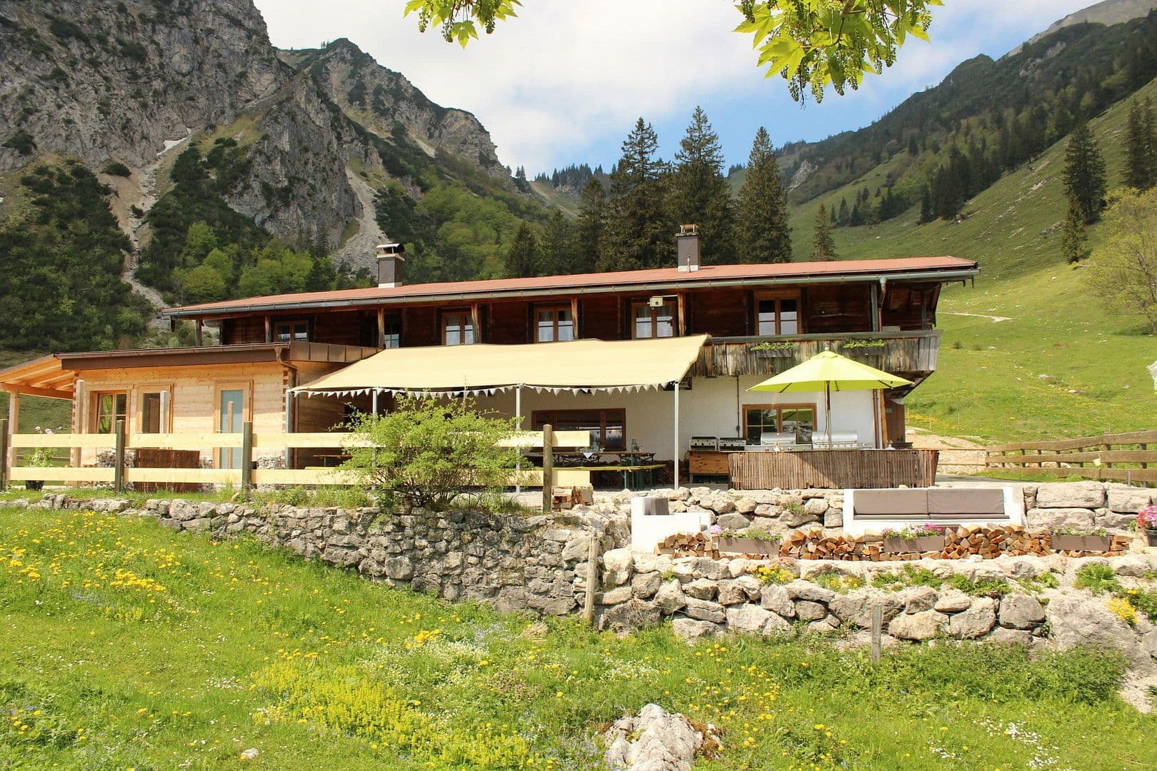 Prodej nebytového prostoru 935 m², Wuhrstein 17, Schleching, Bavorsko Prodej nebytového prostoru 935 m², Wuhrstein 17, Schleching, Bavorsko