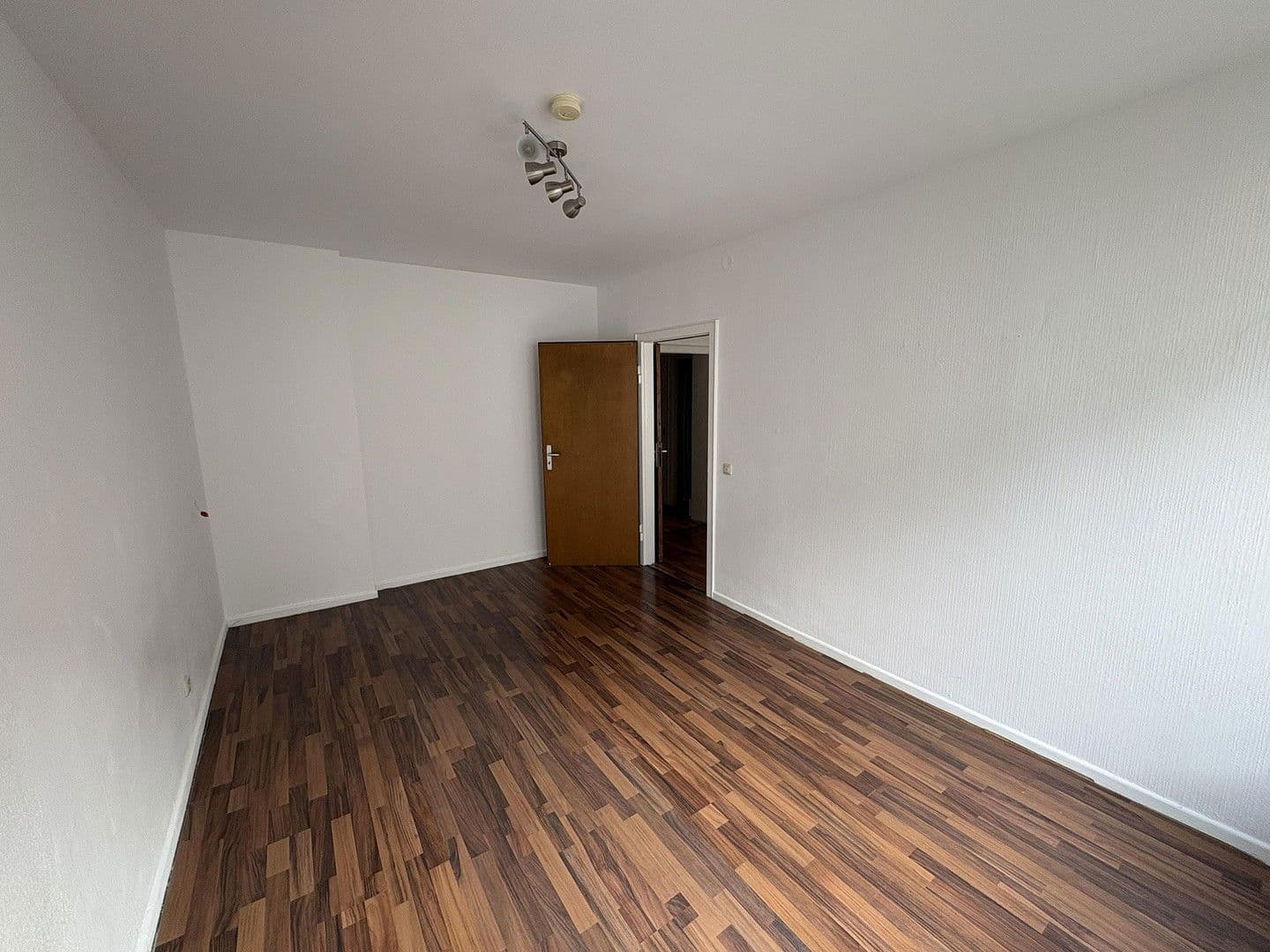 Pronájem bytu 3+1 65 m², Cáchy, Severní Porýní-Vestfálsko Pronájem bytu 3+1 65 m², Cáchy, Severní Porýní-Vestfálsko