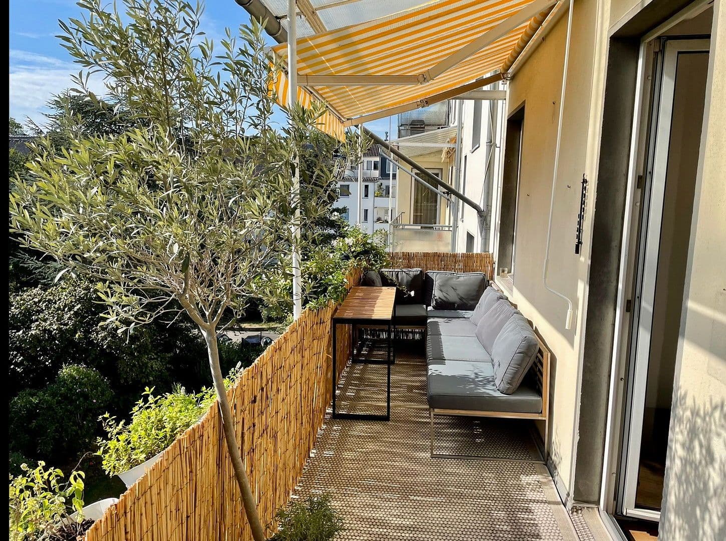 Pronájem bytu 4+1 112 m², Cracauer Straße 75, Krefeld, Severní Porýní-Vestfálsko Pronájem bytu 4+1 112 m², Cracauer Straße 75, Krefeld, Severní Porýní-Vestfálsko