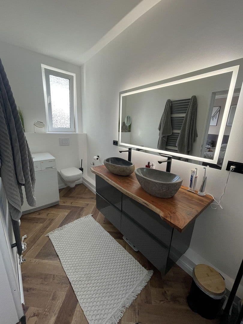 Pronájem bytu 4+1 112 m², Cracauer Straße 75, Krefeld, Severní Porýní-Vestfálsko Pronájem bytu 4+1 112 m², Cracauer Straße 75, Krefeld, Severní Porýní-Vestfálsko