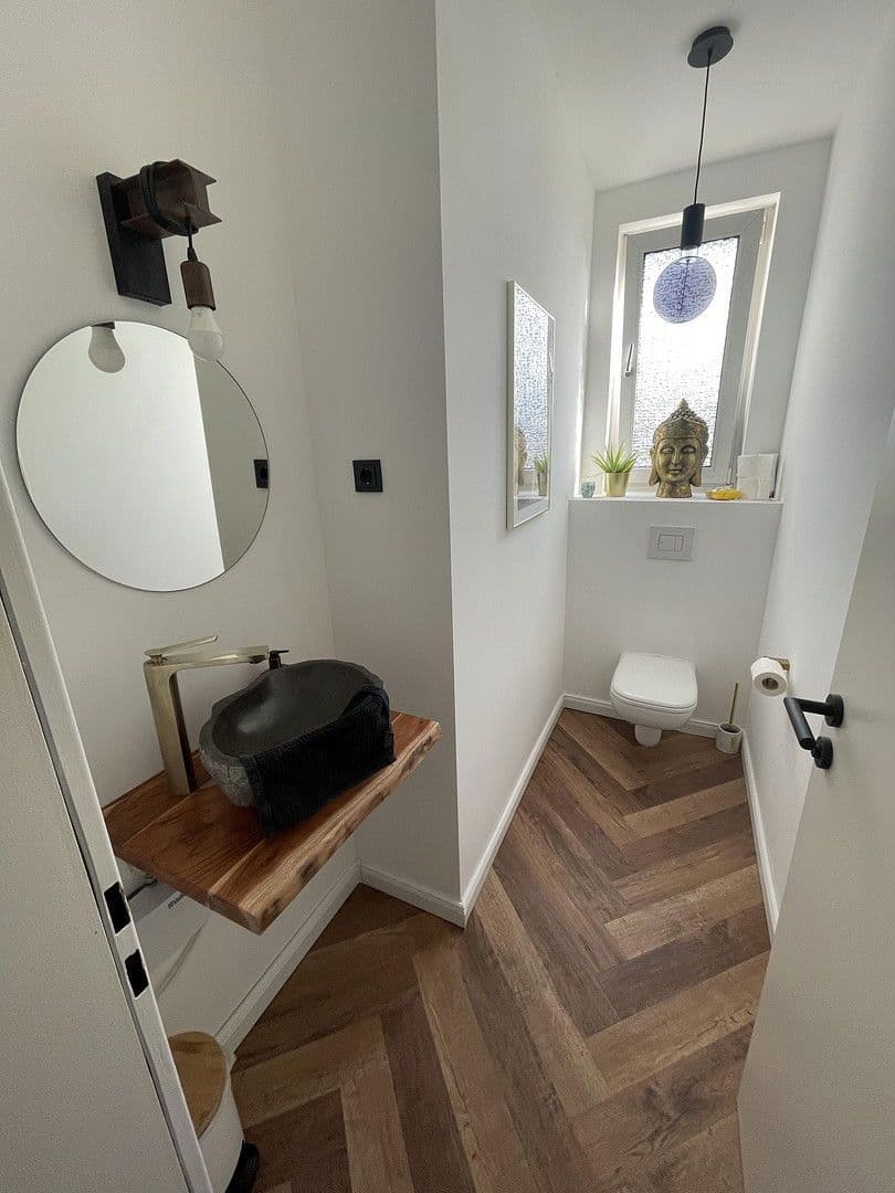 Pronájem bytu 4+1 112 m², Cracauer Straße 75, Krefeld, Severní Porýní-Vestfálsko Pronájem bytu 4+1 112 m², Cracauer Straße 75, Krefeld, Severní Porýní-Vestfálsko