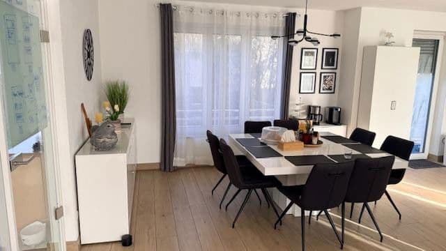 Pronájem domu 206 m², pozemek 265 m², Am Dreispitz 30, Aschaffenburg, Bavorsko Pronájem domu 206 m², pozemek 265 m², Am Dreispitz 30, Aschaffenburg, Bavorsko