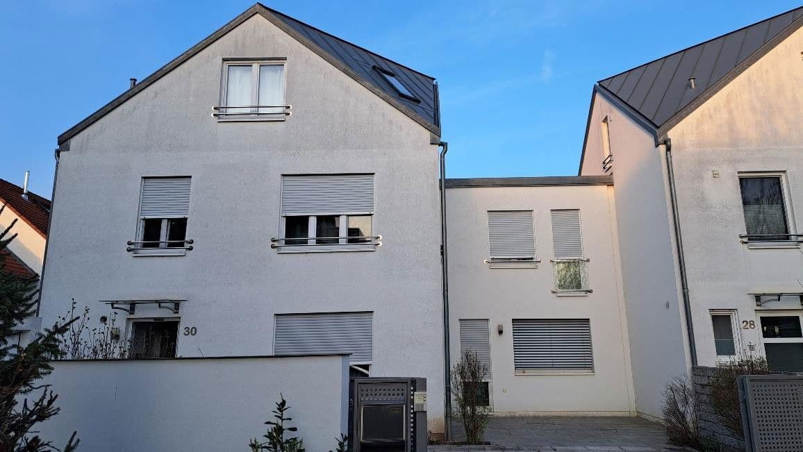 Pronájem domu 206 m², pozemek 265 m², Am Dreispitz 30, Aschaffenburg, Bavorsko Pronájem domu 206 m², pozemek 265 m², Am Dreispitz 30, Aschaffenburg, Bavorsko