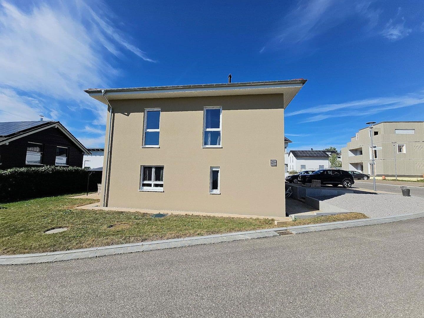 Prodej domu 160 m², pozemek 469 m², Schwalbenweg 1, Ottenbach, Bádensko-Württembersko Prodej domu 160 m², pozemek 469 m², Schwalbenweg 1, Ottenbach, Bádensko-Württembersko