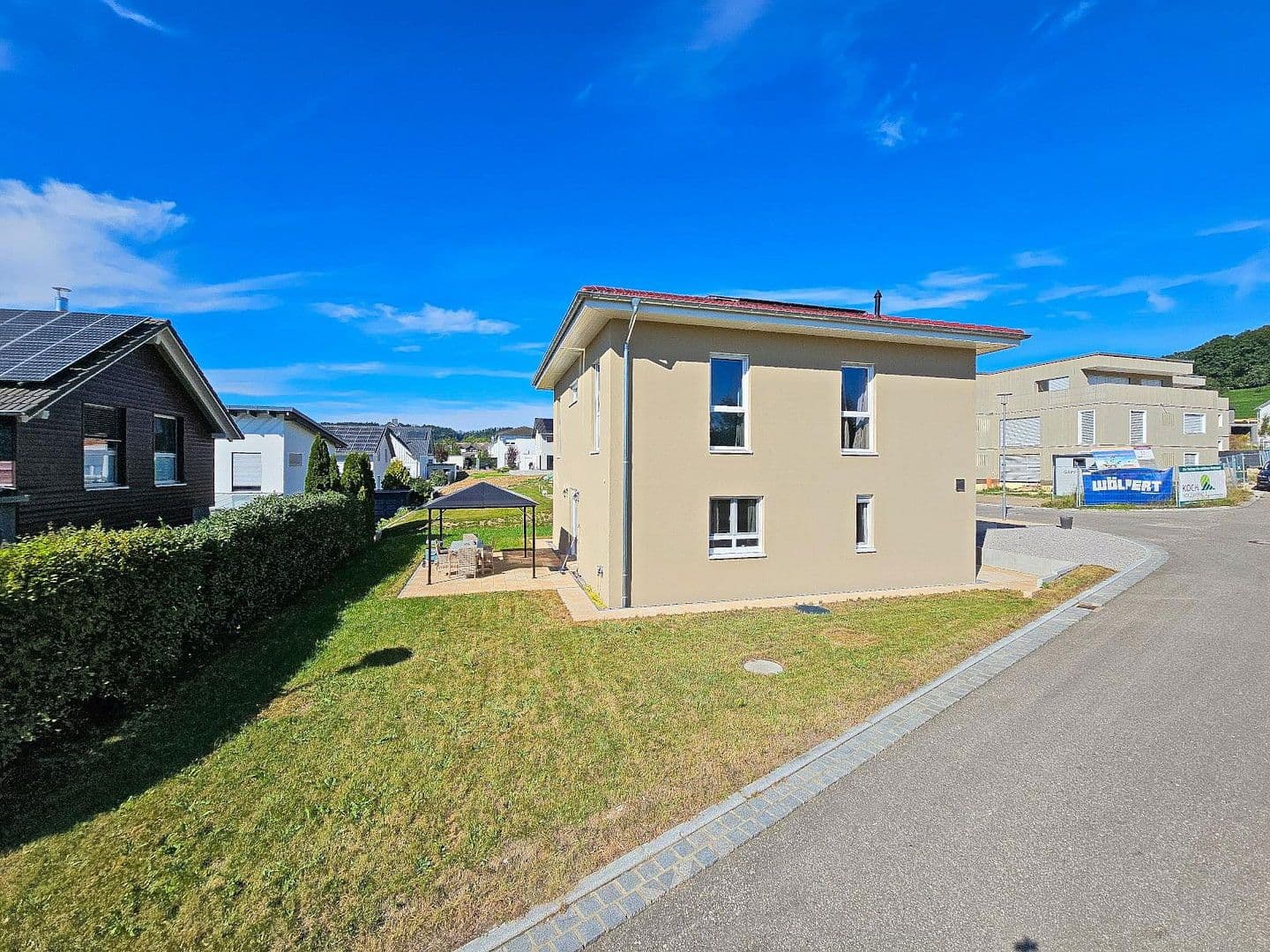 Prodej domu 160 m², pozemek 469 m², Schwalbenweg 1, Ottenbach, Bádensko-Württembersko Prodej domu 160 m², pozemek 469 m², Schwalbenweg 1, Ottenbach, Bádensko-Württembersko