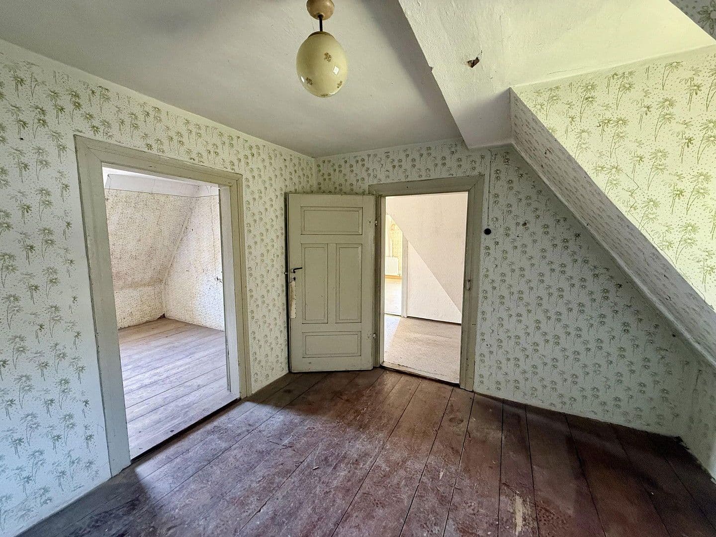 Prodej domu 137 m², pozemek 391 m², Am Fräuleinsgarten 5, Weilersbach, Bavorsko Prodej domu 137 m², pozemek 391 m², Am Fräuleinsgarten 5, Weilersbach, Bavorsko