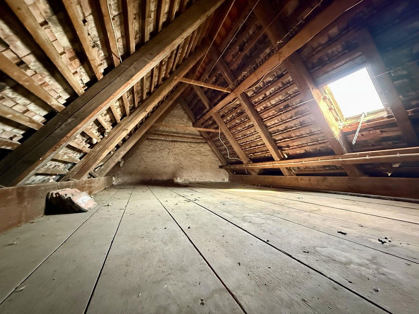 Prodej domu 137 m², pozemek 391 m², Am Fräuleinsgarten 5, Weilersbach, Bavorsko Prodej domu 137 m², pozemek 391 m², Am Fräuleinsgarten 5, Weilersbach, Bavorsko