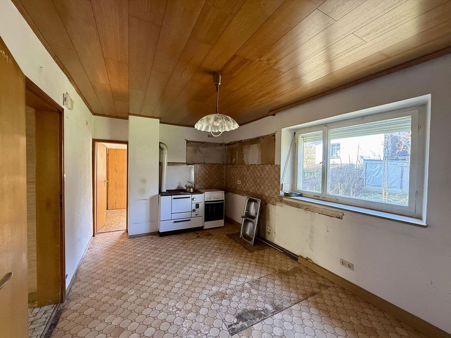 Prodej domu 137 m², pozemek 391 m², Am Fräuleinsgarten 5, Weilersbach, Bavorsko Prodej domu 137 m², pozemek 391 m², Am Fräuleinsgarten 5, Weilersbach, Bavorsko