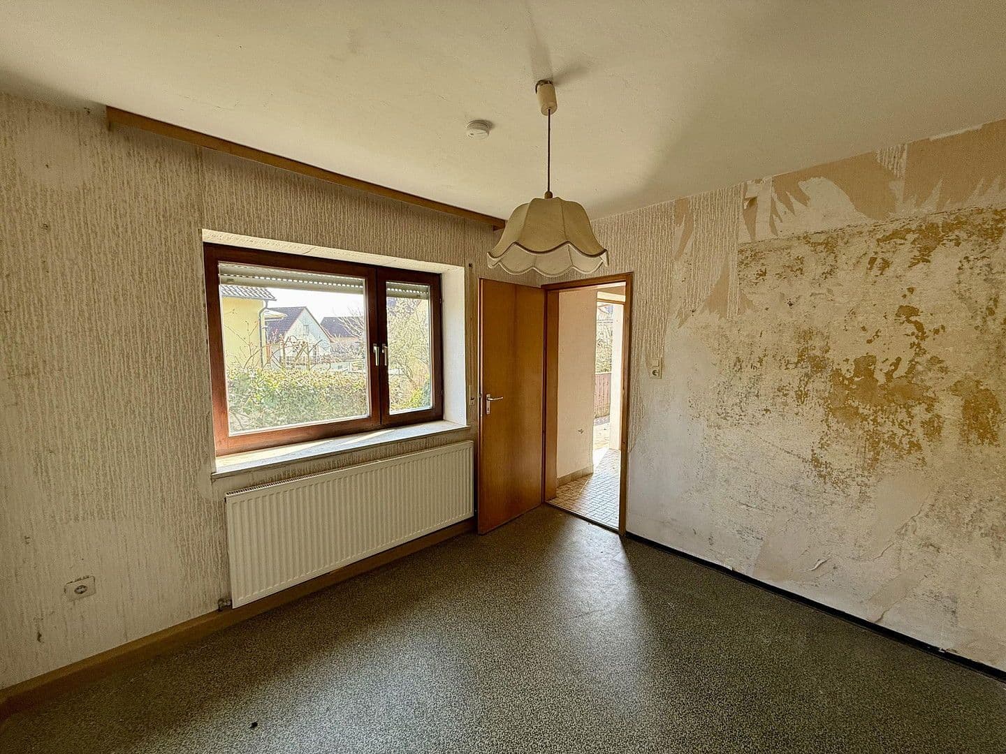 Prodej domu 137 m², pozemek 391 m², Am Fräuleinsgarten 5, Weilersbach, Bavorsko Prodej domu 137 m², pozemek 391 m², Am Fräuleinsgarten 5, Weilersbach, Bavorsko