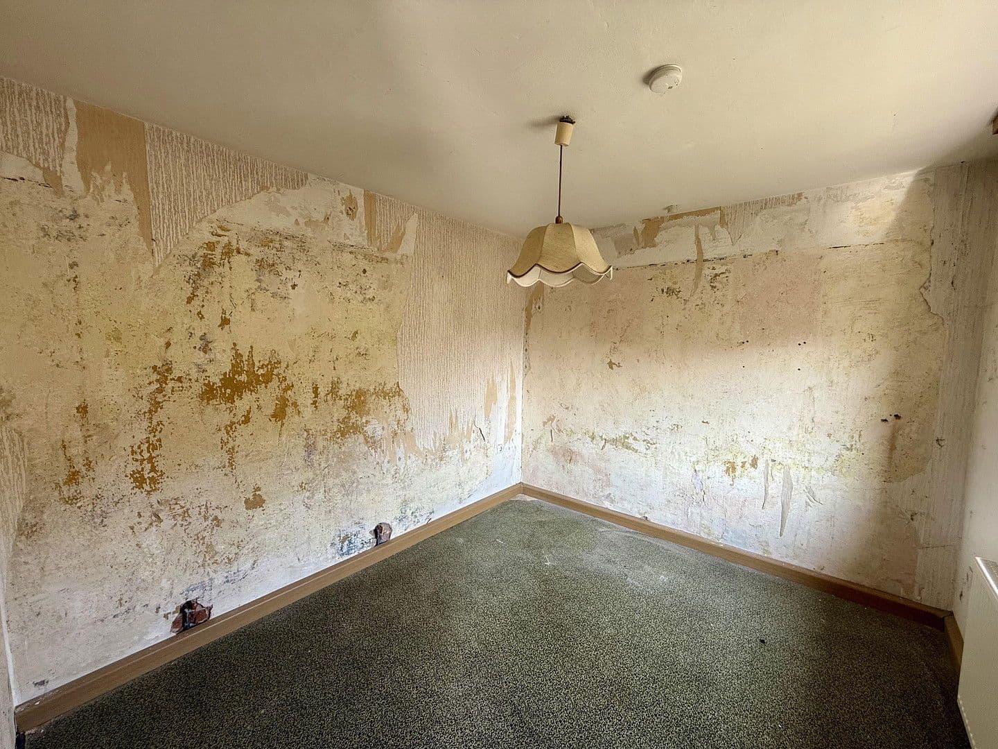 Prodej domu 137 m², pozemek 391 m², Am Fräuleinsgarten 5, Weilersbach, Bavorsko Prodej domu 137 m², pozemek 391 m², Am Fräuleinsgarten 5, Weilersbach, Bavorsko