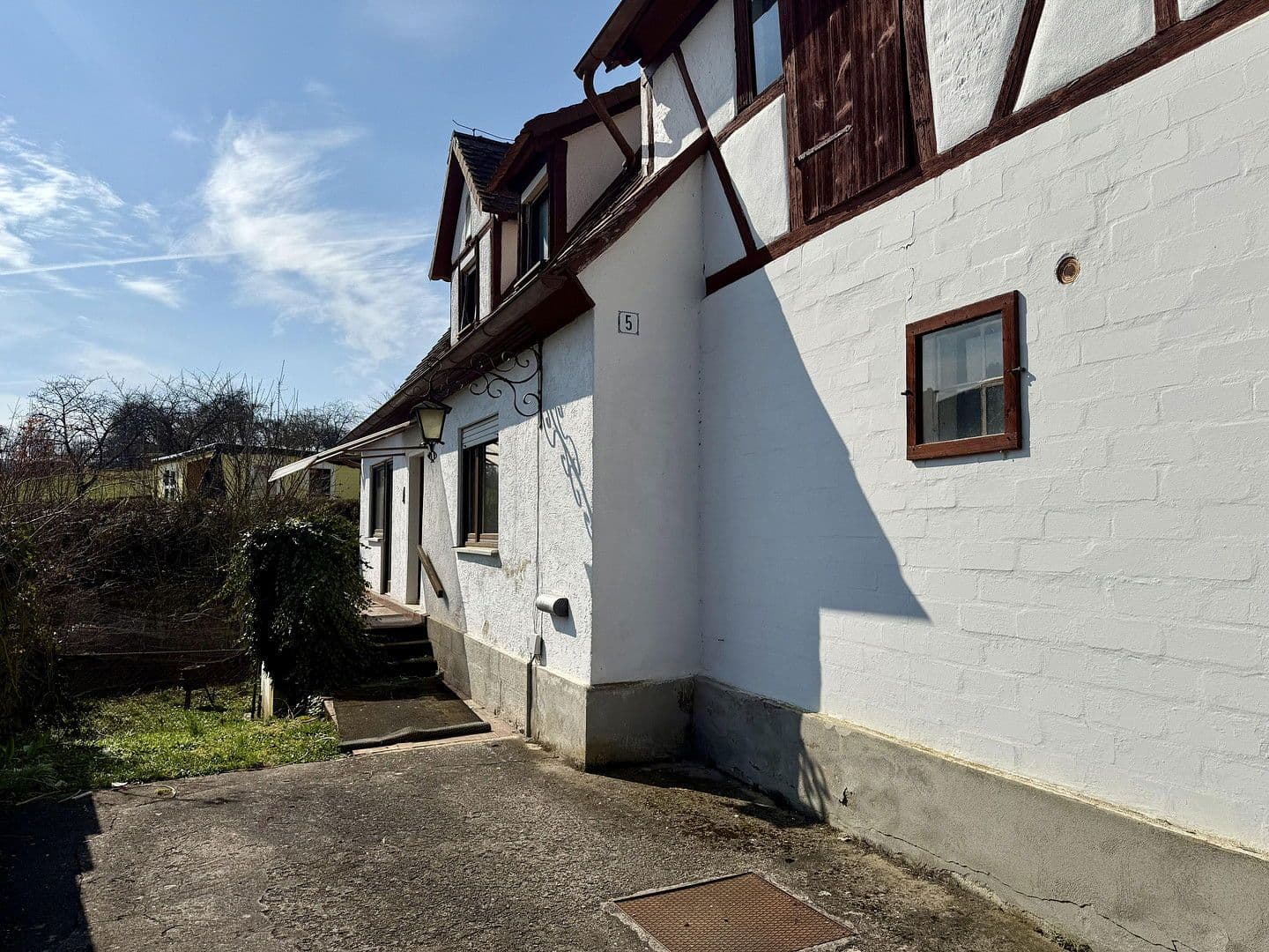 Prodej domu 137 m², pozemek 391 m², Am Fräuleinsgarten 5, Weilersbach, Bavorsko Prodej domu 137 m², pozemek 391 m², Am Fräuleinsgarten 5, Weilersbach, Bavorsko