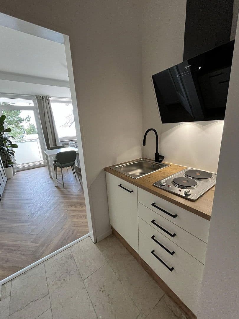Pronájem bytu 1+1 35 m², Felderstraße 51, Leverkusen, Severní Porýní-Vestfálsko Pronájem bytu 1+1 35 m², Felderstraße 51, Leverkusen, Severní Porýní-Vestfálsko