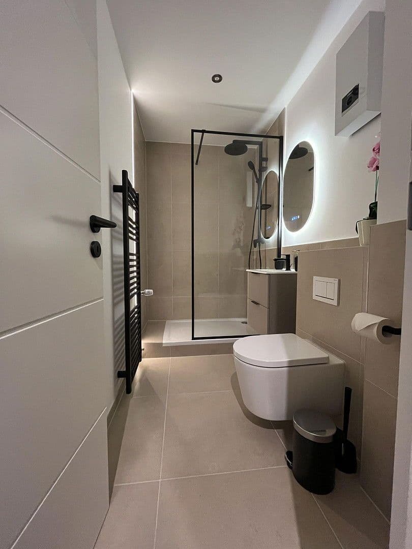 Pronájem bytu 1+1 35 m², Felderstraße 51, Leverkusen, Severní Porýní-Vestfálsko Pronájem bytu 1+1 35 m², Felderstraße 51, Leverkusen, Severní Porýní-Vestfálsko