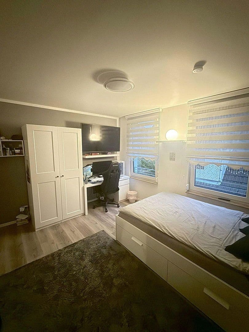 Prodej domu 122 m², pozemek 200 m², Heideweg, Halstenbek, Šlesvicko-Holštýnsko Prodej domu 122 m², pozemek 200 m², Heideweg, Halstenbek, Šlesvicko-Holštýnsko