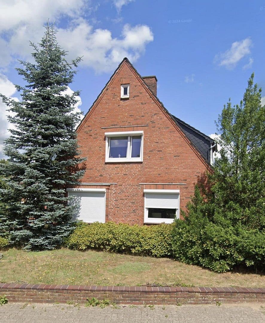 Prodej domu 107 m², pozemek 857 m², Friedhofsweg 44, Fockbek, Šlesvicko-Holštýnsko Prodej domu 107 m², pozemek 857 m², Friedhofsweg 44, Fockbek, Šlesvicko-Holštýnsko