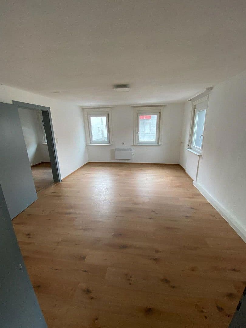 Pronájem bytu 2+kk 60 m², Villingen-Schwenningen, Bádensko-Württembersko Pronájem bytu 2+kk 60 m², Villingen-Schwenningen, Bádensko-Württembersko