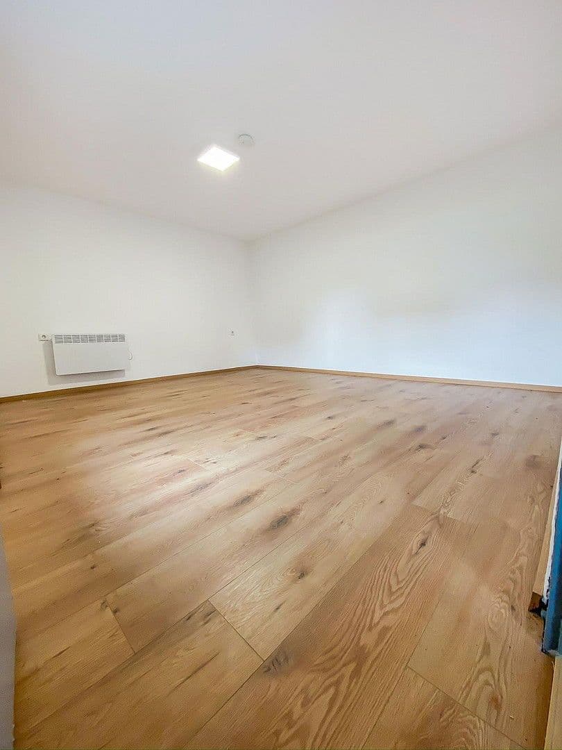 Pronájem bytu 2+kk 60 m², Villingen-Schwenningen, Bádensko-Württembersko Pronájem bytu 2+kk 60 m², Villingen-Schwenningen, Bádensko-Württembersko