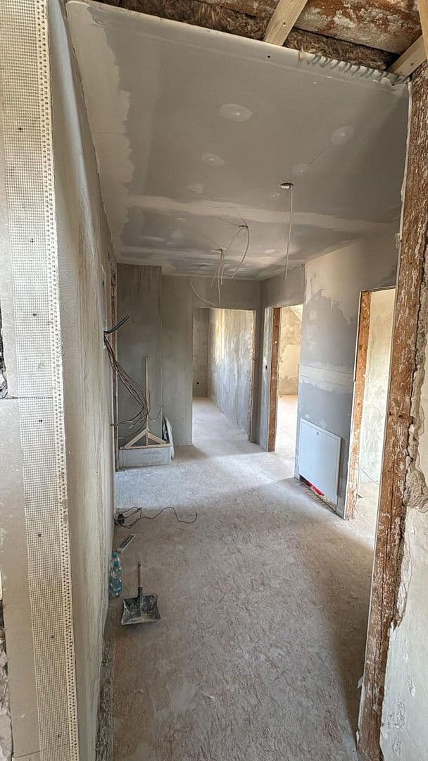 Prodej domu 200 m², pozemek 586 m², Zimmern ob Rottweil, Bádensko-Württembersko Prodej domu 200 m², pozemek 586 m², Zimmern ob Rottweil, Bádensko-Württembersko