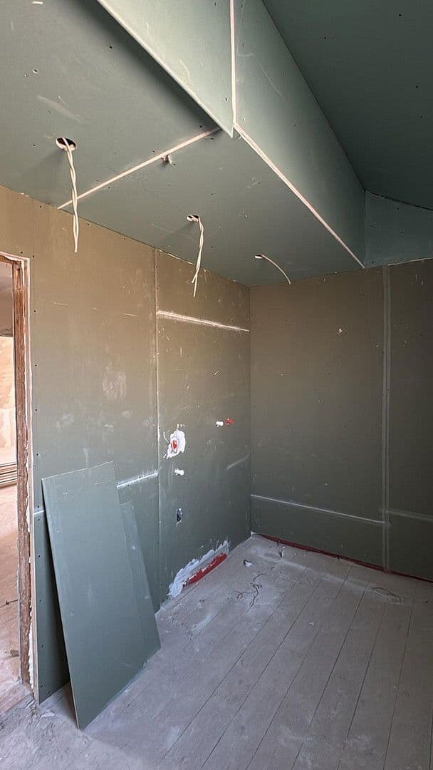 Prodej domu 200 m², pozemek 586 m², Zimmern ob Rottweil, Bádensko-Württembersko Prodej domu 200 m², pozemek 586 m², Zimmern ob Rottweil, Bádensko-Württembersko