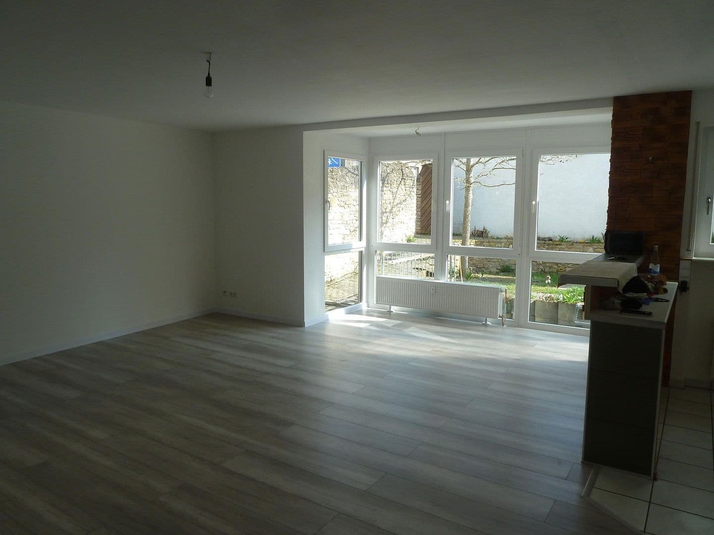 Prodej bytu 3+1 92 m², Ingelheim am Rhein, Porýní-Falc Prodej bytu 3+1 92 m², Ingelheim am Rhein, Porýní-Falc