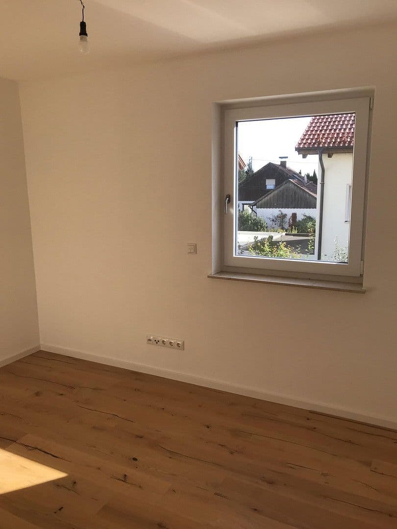 Pronájem domu 227 m², pozemek 286 m², Taingner Straße 15f, Pastetten, Bavorsko Pronájem domu 227 m², pozemek 286 m², Taingner Straße 15f, Pastetten, Bavorsko