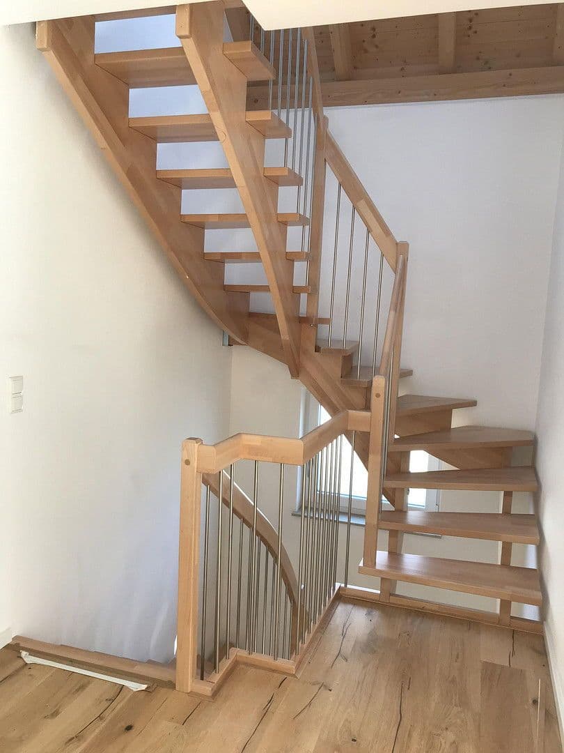 Pronájem domu 227 m², pozemek 286 m², Taingner Straße 15f, Pastetten, Bavorsko Pronájem domu 227 m², pozemek 286 m², Taingner Straße 15f, Pastetten, Bavorsko