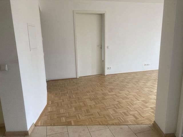 Pronájem bytu 2+kk 63 m², Nürtingerstr. 1, Nürtingen, Bádensko-Württembersko Pronájem bytu 2+kk 63 m², Nürtingerstr. 1, Nürtingen, Bádensko-Württembersko