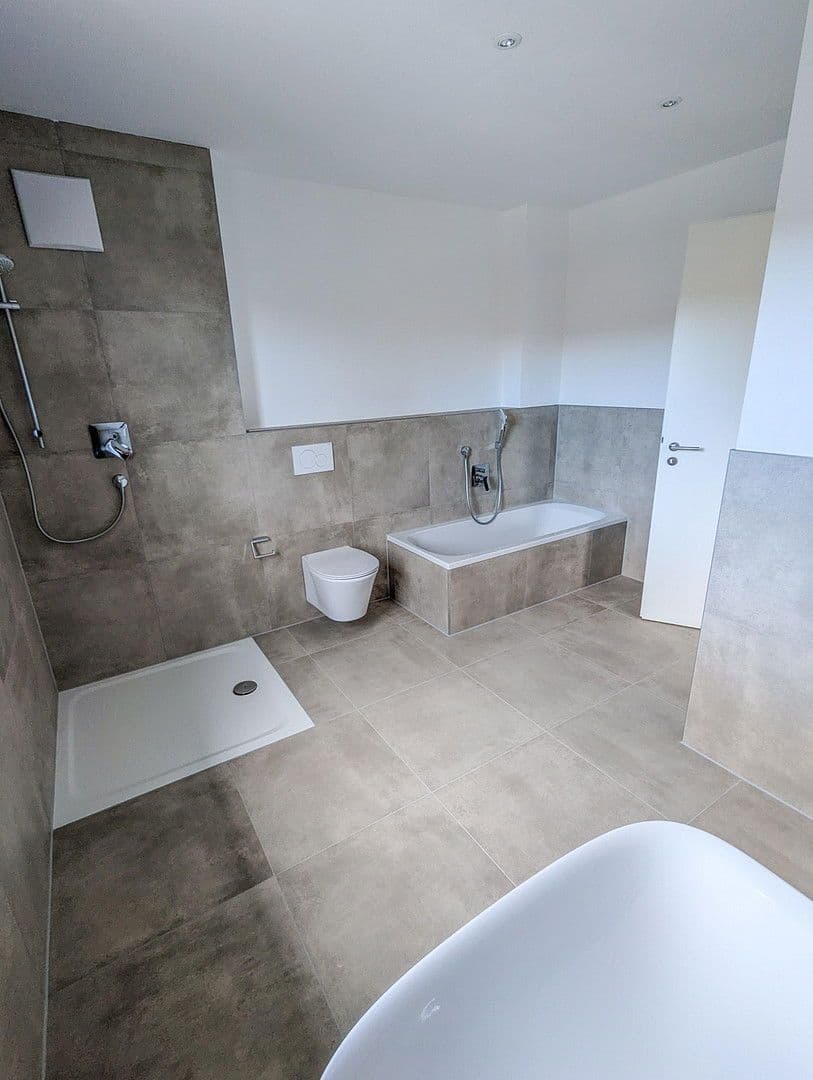 Prodej domu 137 m², pozemek 405 m², Schwabenweg, Dettingen an der Iller, Bádensko-Württembersko Prodej domu 137 m², pozemek 405 m², Schwabenweg, Dettingen an der Iller, Bádensko-Württembersko