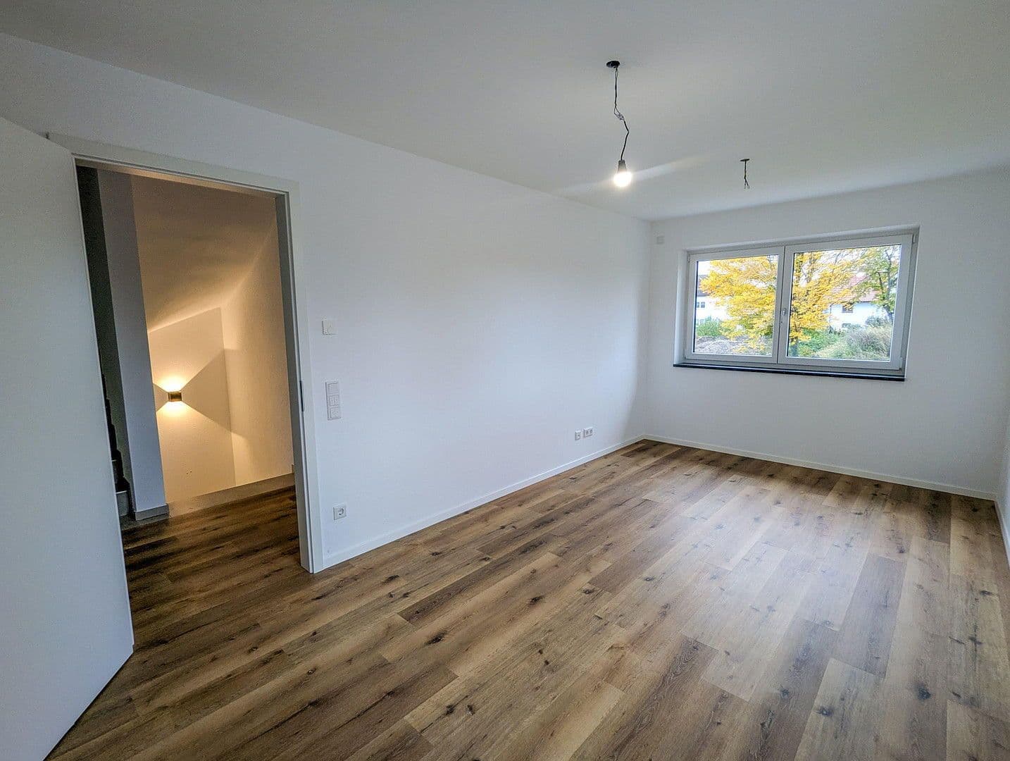 Prodej domu 137 m², pozemek 405 m², Schwabenweg, Dettingen an der Iller, Bádensko-Württembersko Prodej domu 137 m², pozemek 405 m², Schwabenweg, Dettingen an der Iller, Bádensko-Württembersko