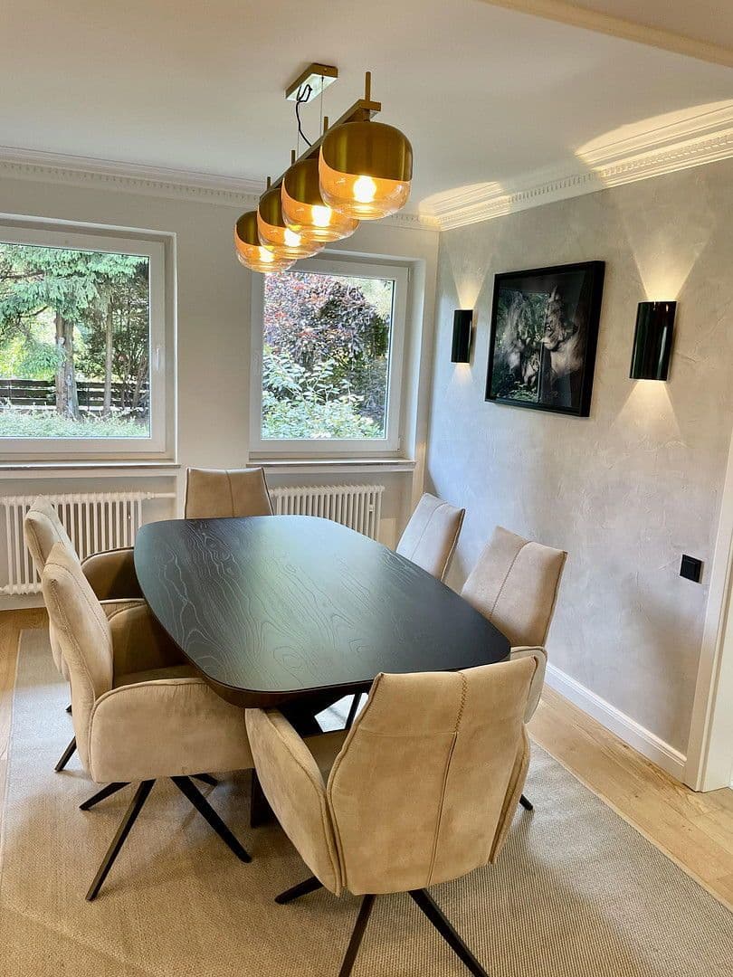 Prodej domu 240 m², pozemek 2.100 m², Bergisch Gladbach, Severní Porýní-Vestfálsko Prodej domu 240 m², pozemek 2.100 m², Bergisch Gladbach, Severní Porýní-Vestfálsko