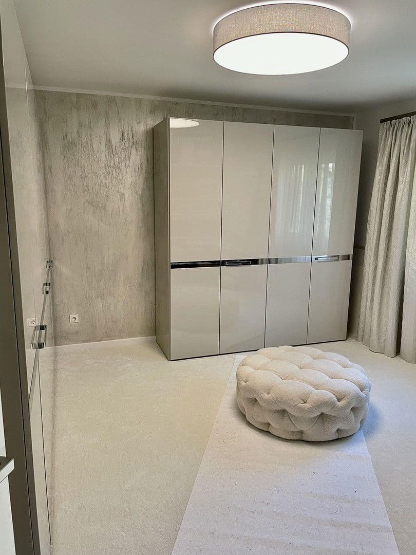 Prodej domu 240 m², pozemek 2.100 m², Bergisch Gladbach, Severní Porýní-Vestfálsko Prodej domu 240 m², pozemek 2.100 m², Bergisch Gladbach, Severní Porýní-Vestfálsko