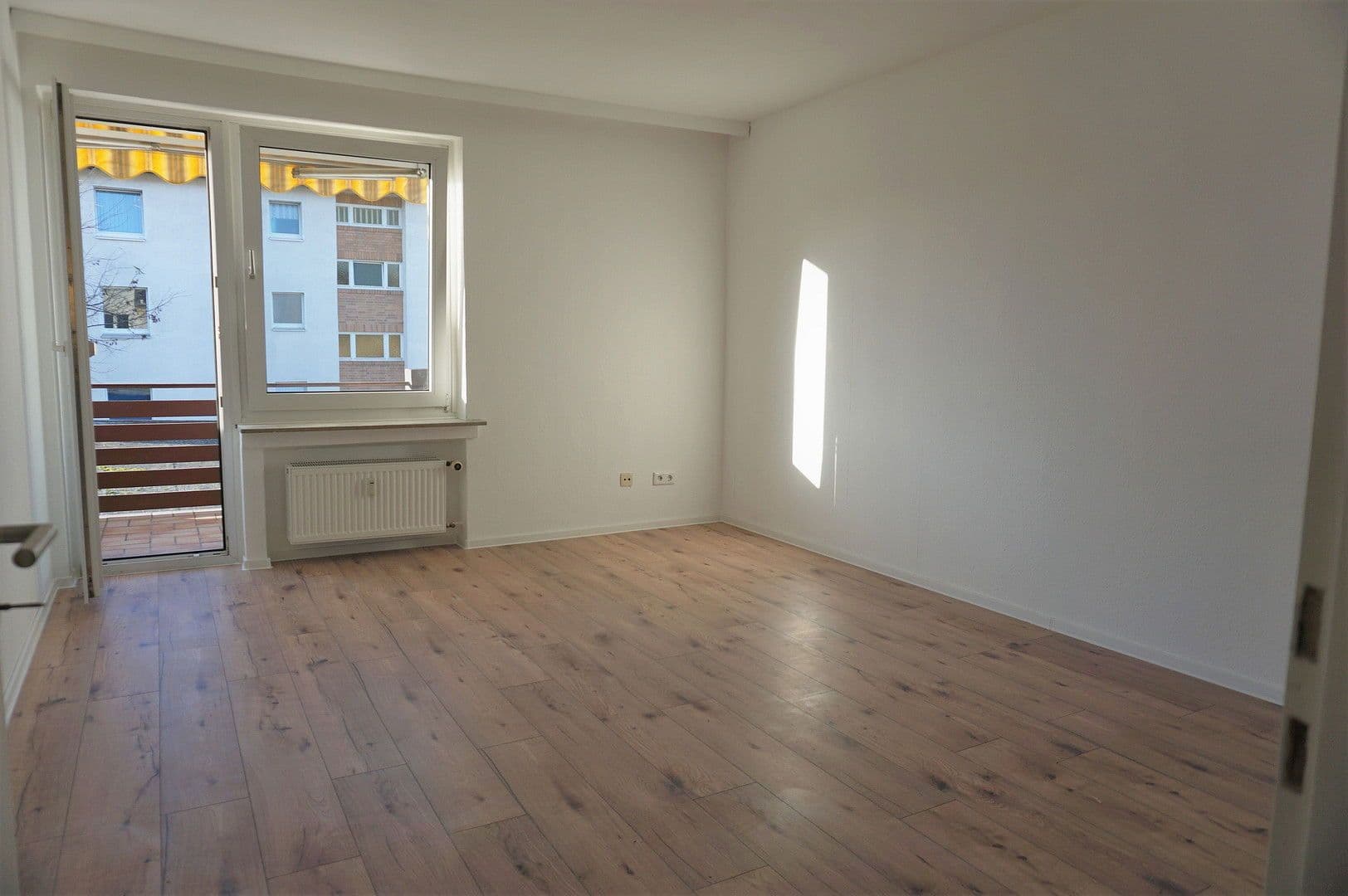 Pronájem bytu 4+1 73 m², Hameln, Dolní Sasko Pronájem bytu 4+1 73 m², Hameln, Dolní Sasko