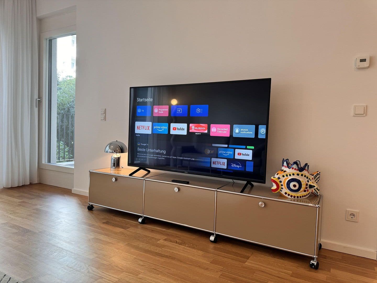 Pronájem bytu 2+1 77 m², Pariser Straße 23, Berlin, Berlín Pronájem bytu 2+1 77 m², Pariser Straße 23, Berlin, Berlín