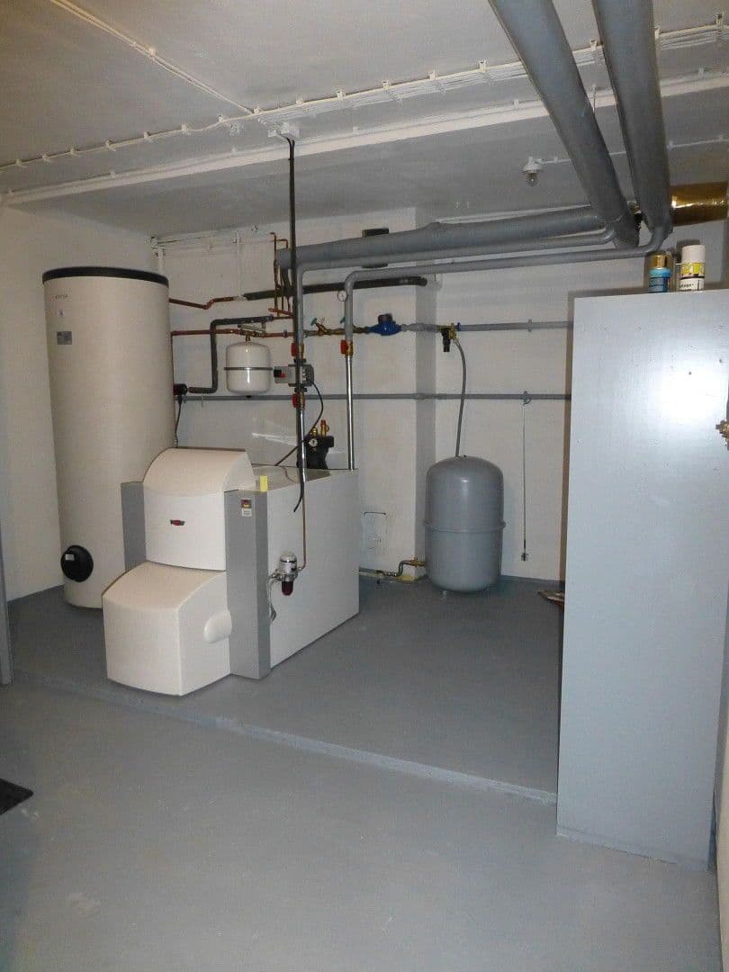 Prodej domu 1.477 m², pozemek 1.835 m², Rinteln, Dolní Sasko Prodej domu 1.477 m², pozemek 1.835 m², Rinteln, Dolní Sasko