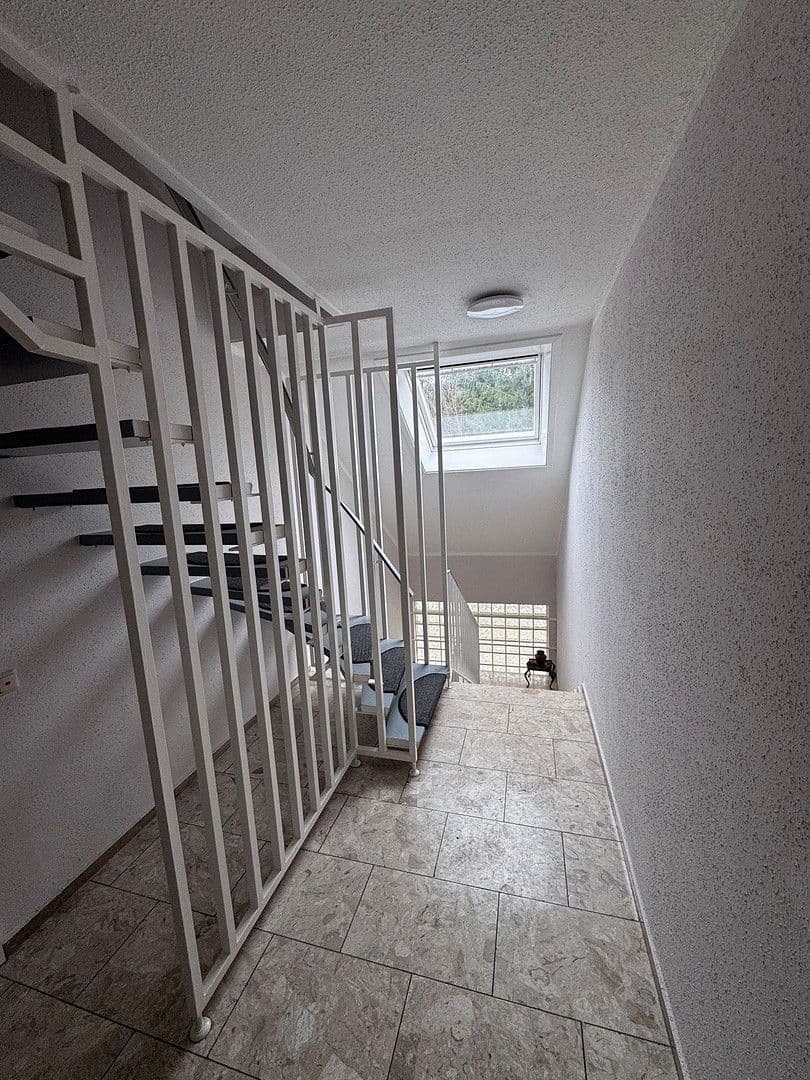 Prodej domu 1.477 m², pozemek 1.835 m², Rinteln, Dolní Sasko Prodej domu 1.477 m², pozemek 1.835 m², Rinteln, Dolní Sasko