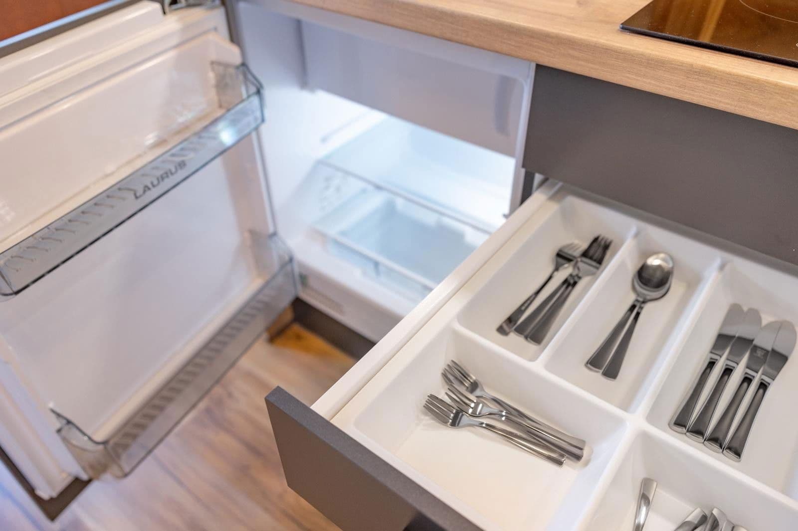 Pronájem bytu 1+1 22 m², Emil-Riedel-Straße 11, München, Bavorsko Pronájem bytu 1+1 22 m², Emil-Riedel-Straße 11, München, Bavorsko