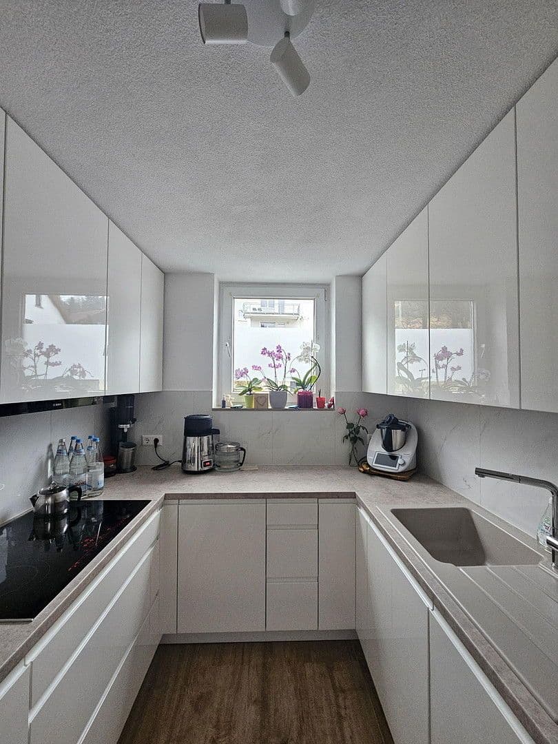 Prodej domu 120 m², pozemek 470 m², Esslingen am Neckar, Bádensko-Württembersko Prodej domu 120 m², pozemek 470 m², Esslingen am Neckar, Bádensko-Württembersko