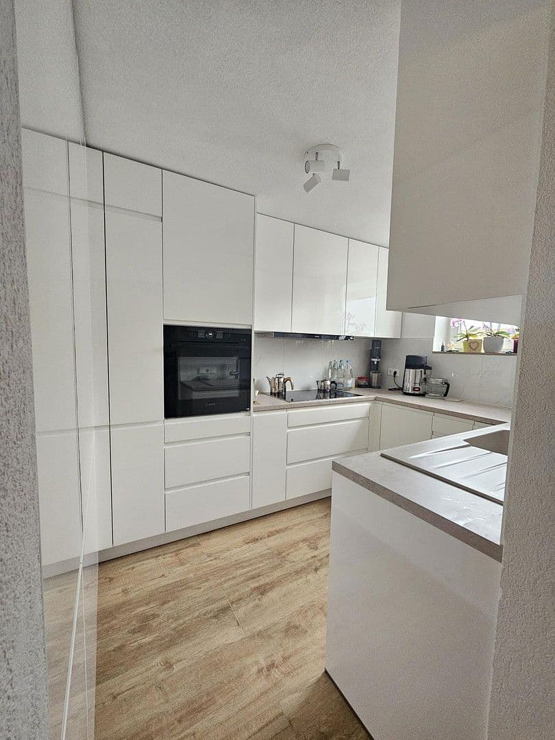 Prodej domu 120 m², pozemek 470 m², Esslingen am Neckar, Bádensko-Württembersko Prodej domu 120 m², pozemek 470 m², Esslingen am Neckar, Bádensko-Württembersko