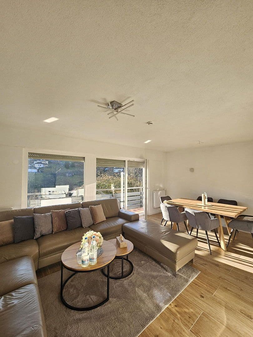 Prodej domu 120 m², pozemek 470 m², Esslingen am Neckar, Bádensko-Württembersko Prodej domu 120 m², pozemek 470 m², Esslingen am Neckar, Bádensko-Württembersko