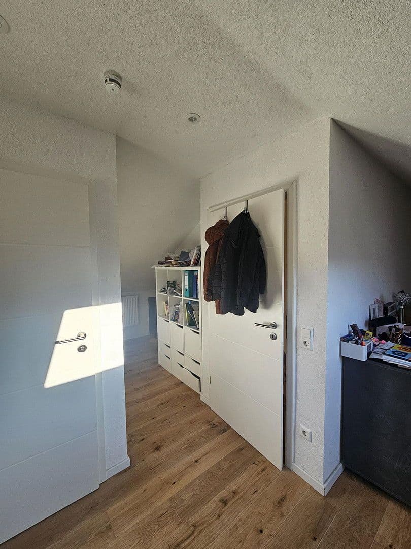 Prodej domu 120 m², pozemek 470 m², Esslingen am Neckar, Bádensko-Württembersko Prodej domu 120 m², pozemek 470 m², Esslingen am Neckar, Bádensko-Württembersko