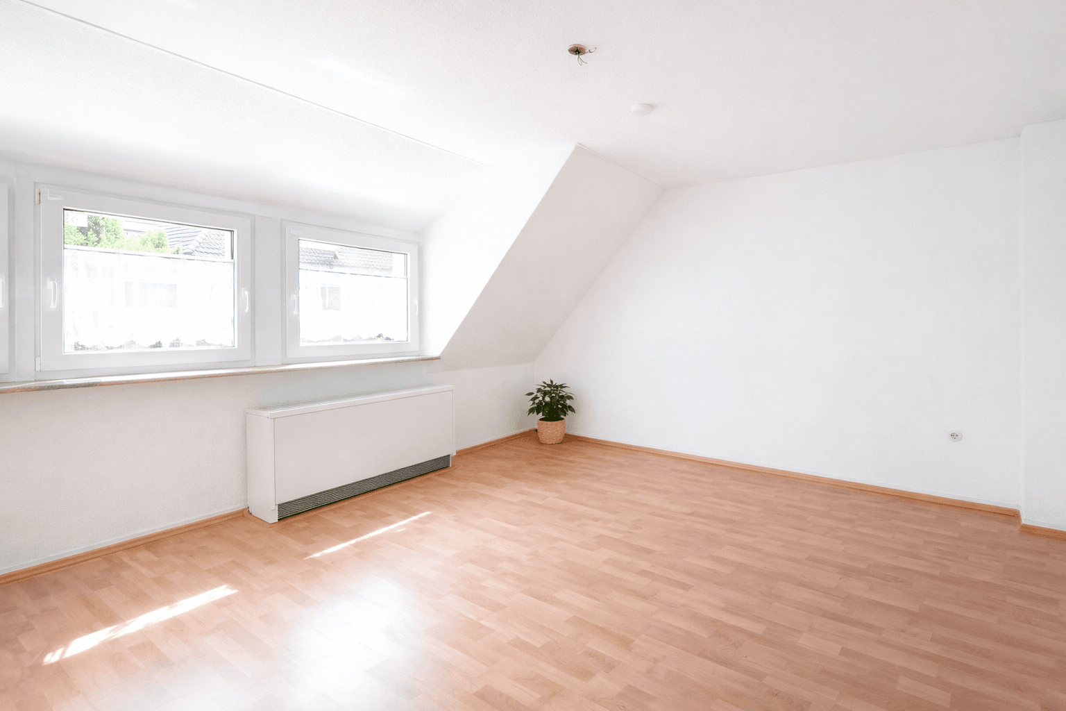 Pronájem bytu 3+kk 74 m², Waldstraße 15, Remscheid, Severní Porýní-Vestfálsko Pronájem bytu 3+kk 74 m², Waldstraße 15, Remscheid, Severní Porýní-Vestfálsko
