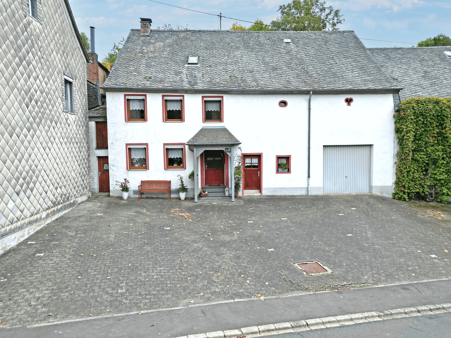 Prodej domu 134 m², pozemek 1.150 m², Laurentiusstraße 47, Morbach, Porýní-Falc Prodej domu 134 m², pozemek 1.150 m², Laurentiusstraße 47, Morbach, Porýní-Falc