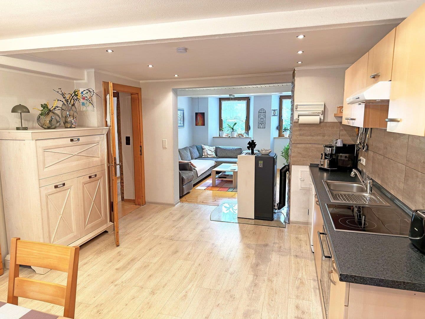 Prodej domu 134 m², pozemek 1.150 m², Laurentiusstraße 47, Morbach, Porýní-Falc Prodej domu 134 m², pozemek 1.150 m², Laurentiusstraße 47, Morbach, Porýní-Falc