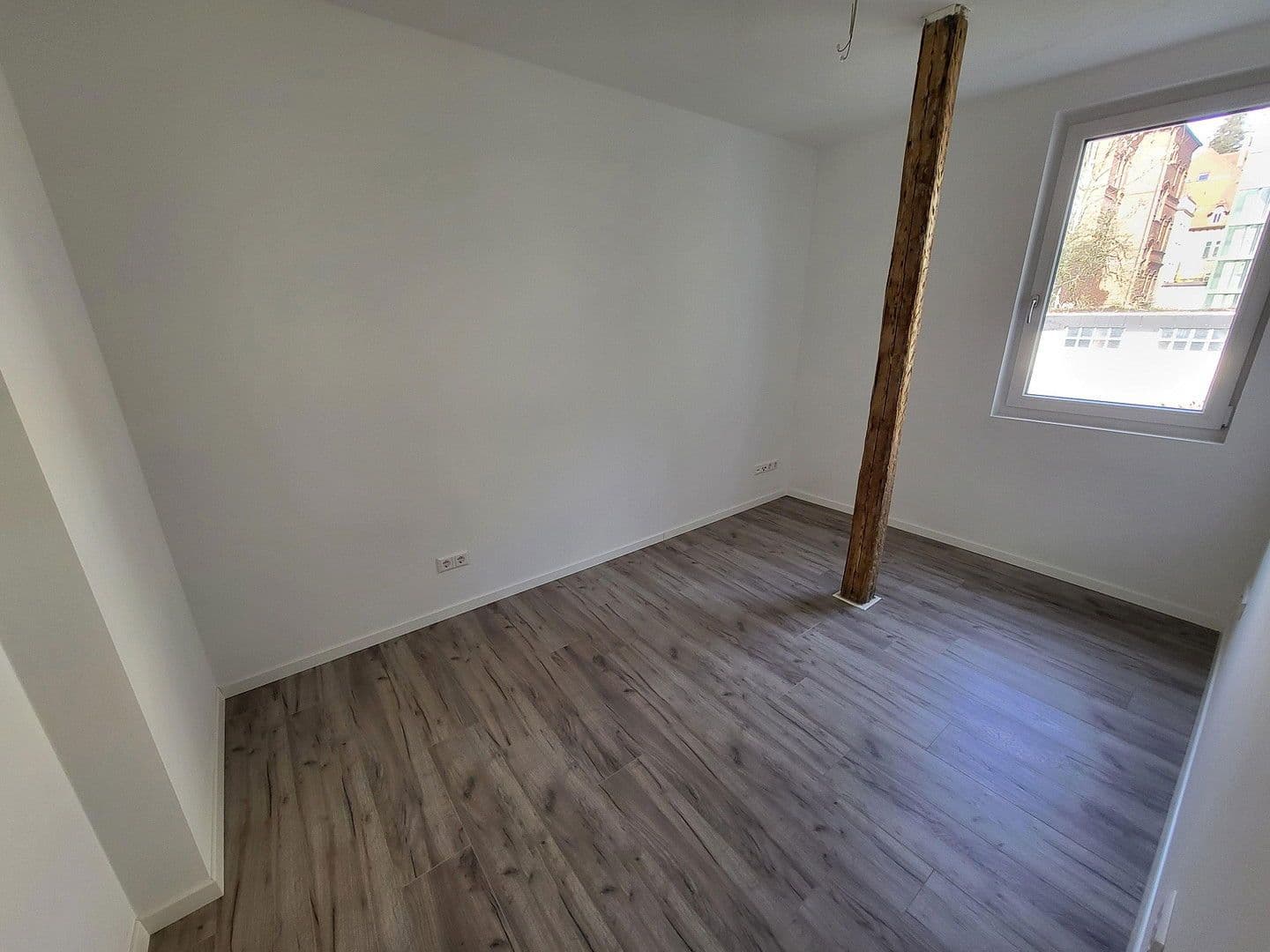 Pronájem bytu 3+1 53 m², Keplerstr. 12, Tübingen, Bádensko-Württembersko Pronájem bytu 3+1 53 m², Keplerstr. 12, Tübingen, Bádensko-Württembersko