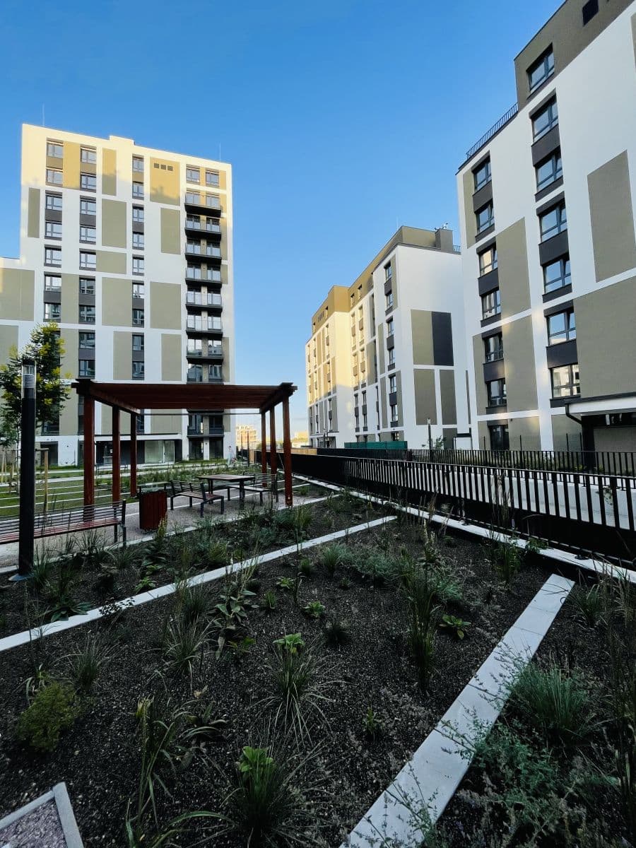 Pronájem bytu 1+kk 44 m², Olgy Havlové, Praha, Praha Pronájem bytu 1+kk 44 m², Olgy Havlové, Praha, Praha