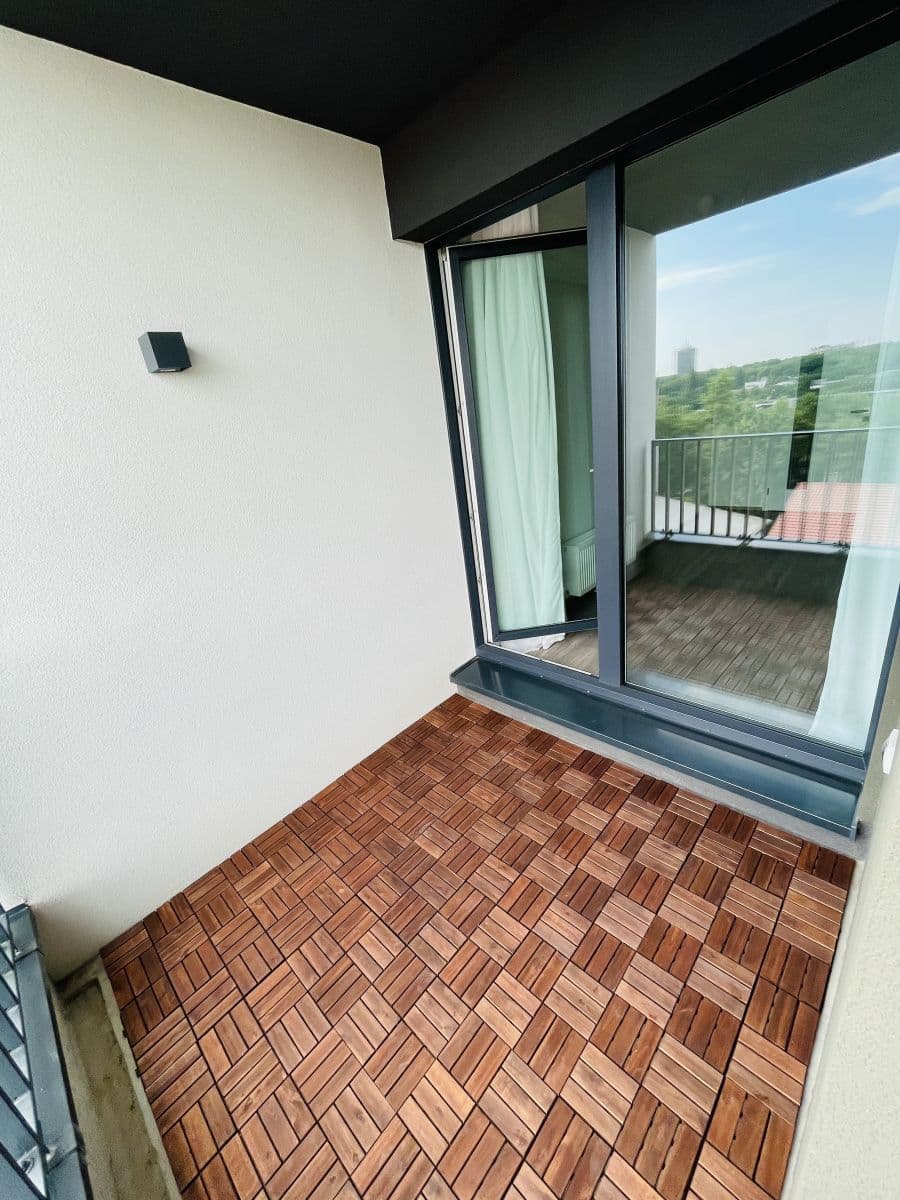 Pronájem bytu 1+kk 44 m², Olgy Havlové, Praha, Praha Pronájem bytu 1+kk 44 m², Olgy Havlové, Praha, Praha