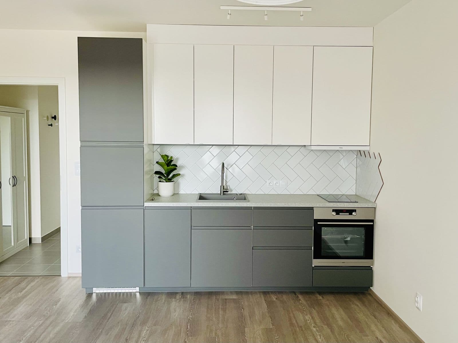 Pronájem bytu 1+kk 44 m², Olgy Havlové, Praha, Praha Pronájem bytu 1+kk 44 m², Olgy Havlové, Praha, Praha