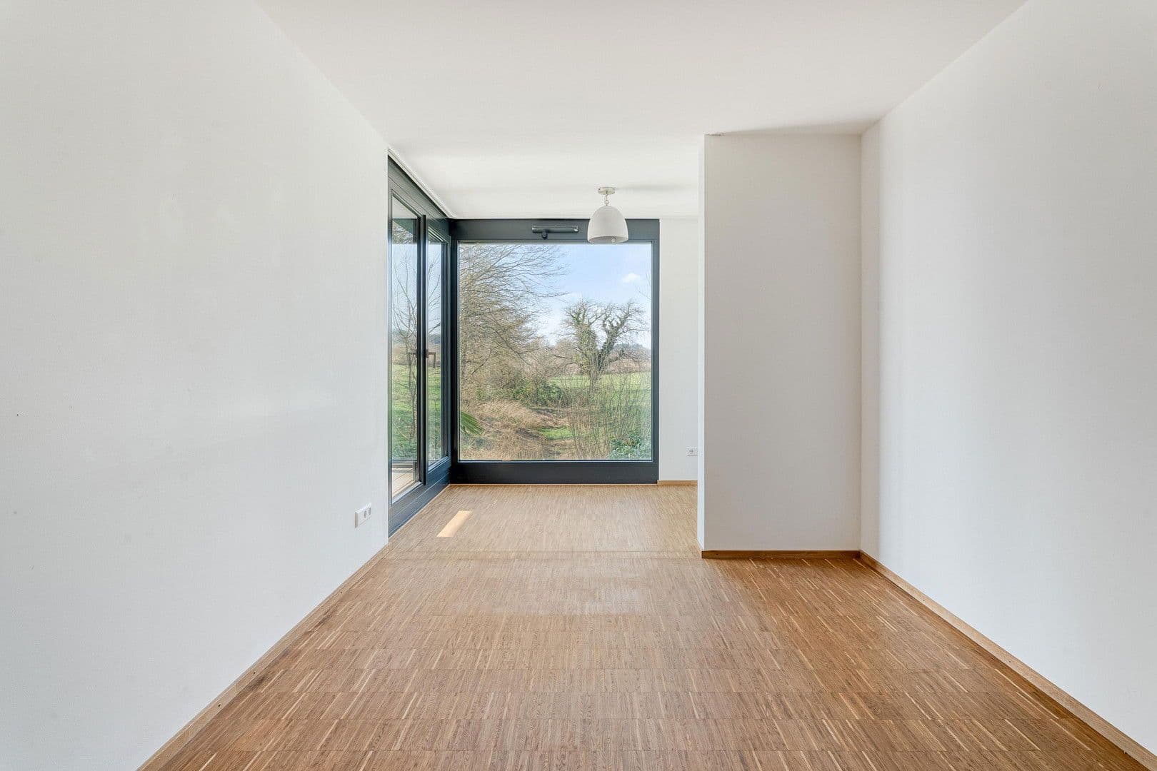 Prodej domu 210 m², pozemek 464 m², Allensbach, Bádensko-Württembersko Prodej domu 210 m², pozemek 464 m², Allensbach, Bádensko-Württembersko
