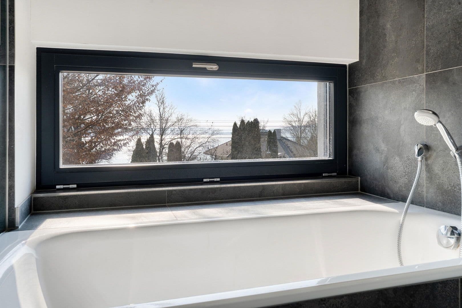 Prodej domu 210 m², pozemek 464 m², Allensbach, Bádensko-Württembersko Prodej domu 210 m², pozemek 464 m², Allensbach, Bádensko-Württembersko